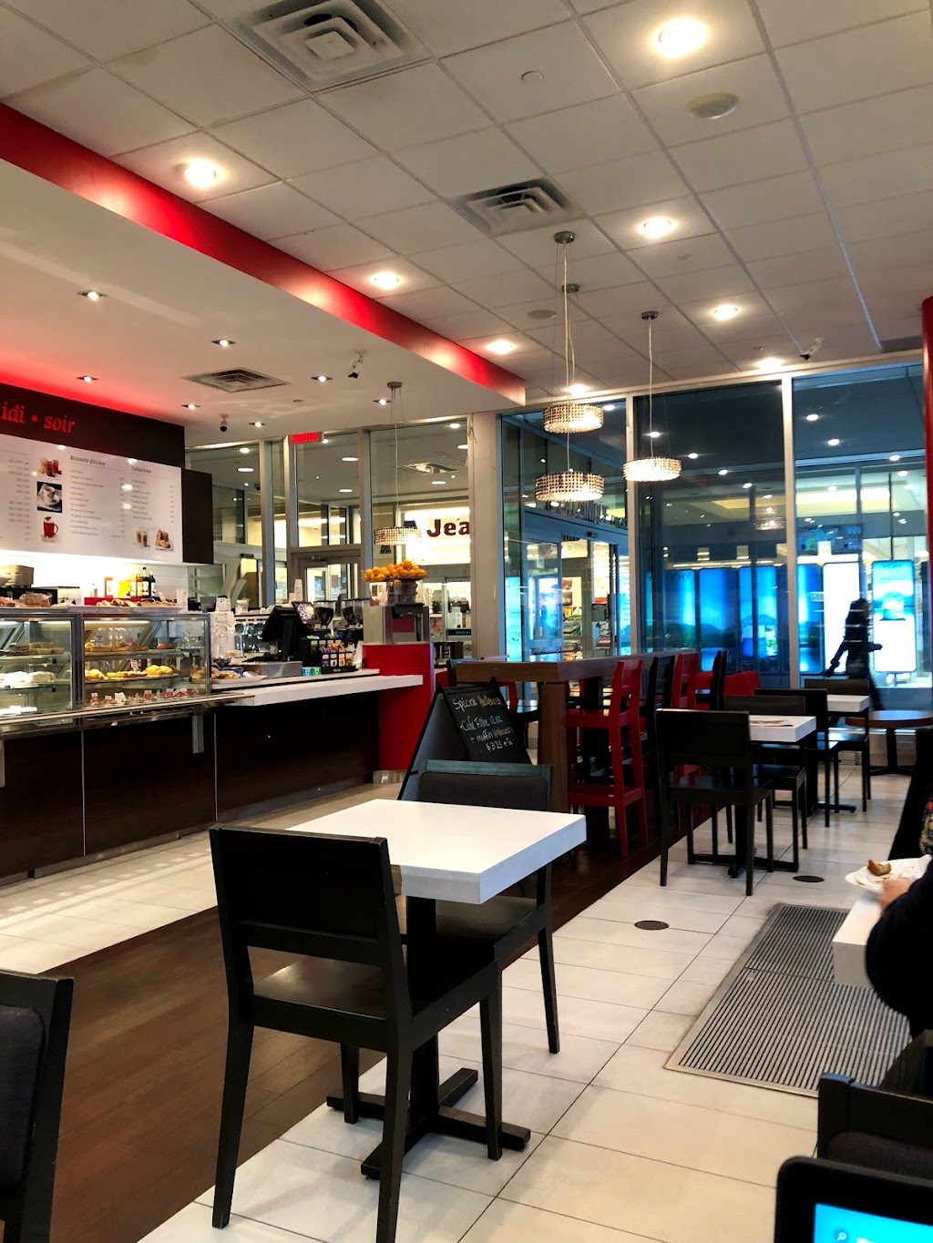 Quartier DIX30 | 6000 Boulevard Leduc, Brossard, QC J4Y 0E3, Canada | Phone: (450) 926-1030