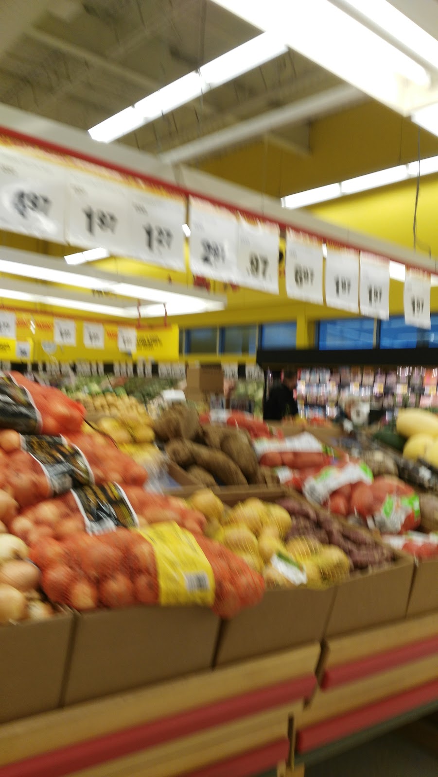 Darryll & Tracys No Frills | 1275 Highbury Ave N, London, ON N5Y 1A8, Canada | Phone: (866) 987-6453