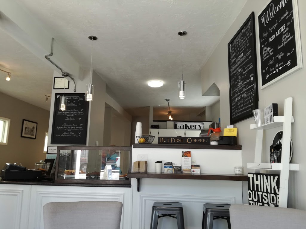Off The Rail Cafe | st 7h8, 572 Main St, Sussex, NB E4E 7H8, Canada | Phone: (506) 944-9000