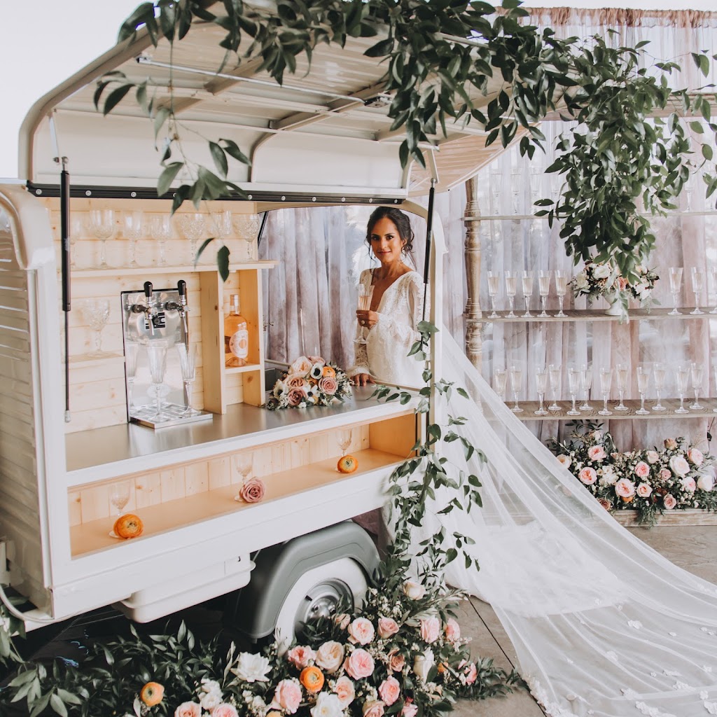 The Prosecco Cart Inc. | 212 Lakepointe Dr, Chestermere, AB T1X 0R3, Canada | Phone: (403) 826-3405