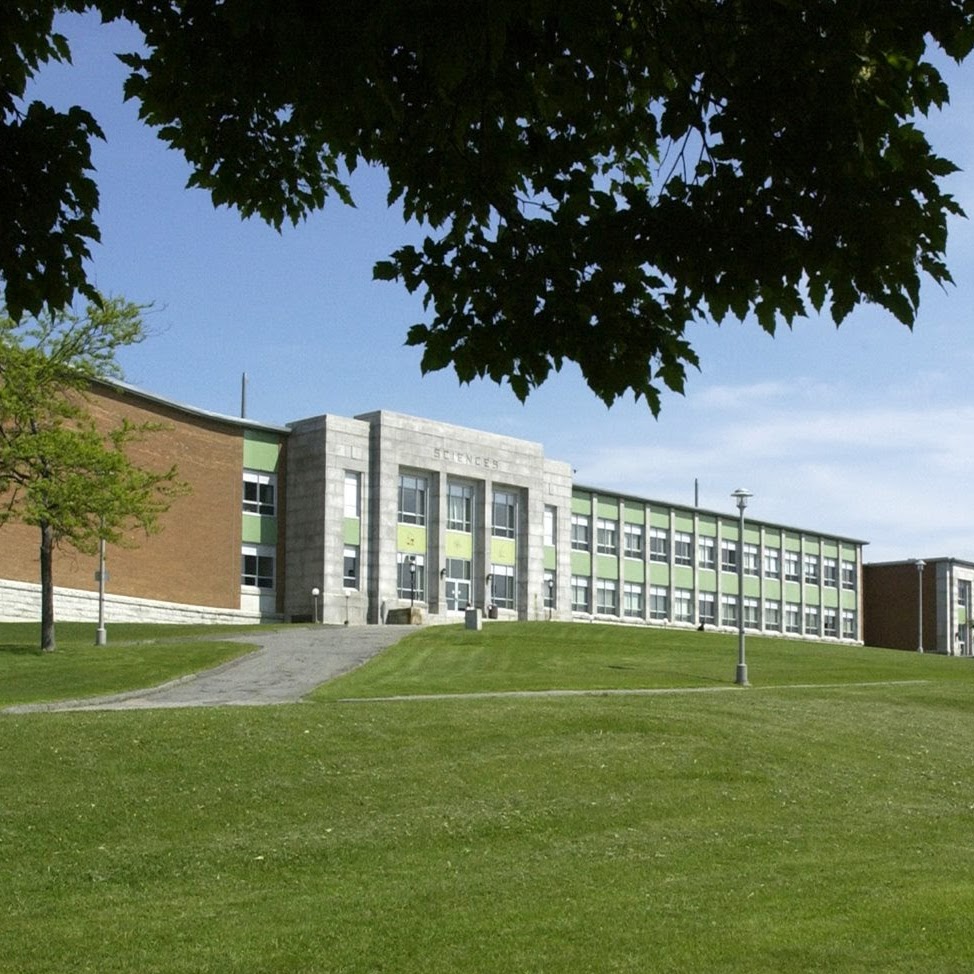 Département de Mathématiques | 2500 Boulevard de lUniversité, Sherbrooke, QC J1K 2R1, Canada | Phone: (800) 267-8337