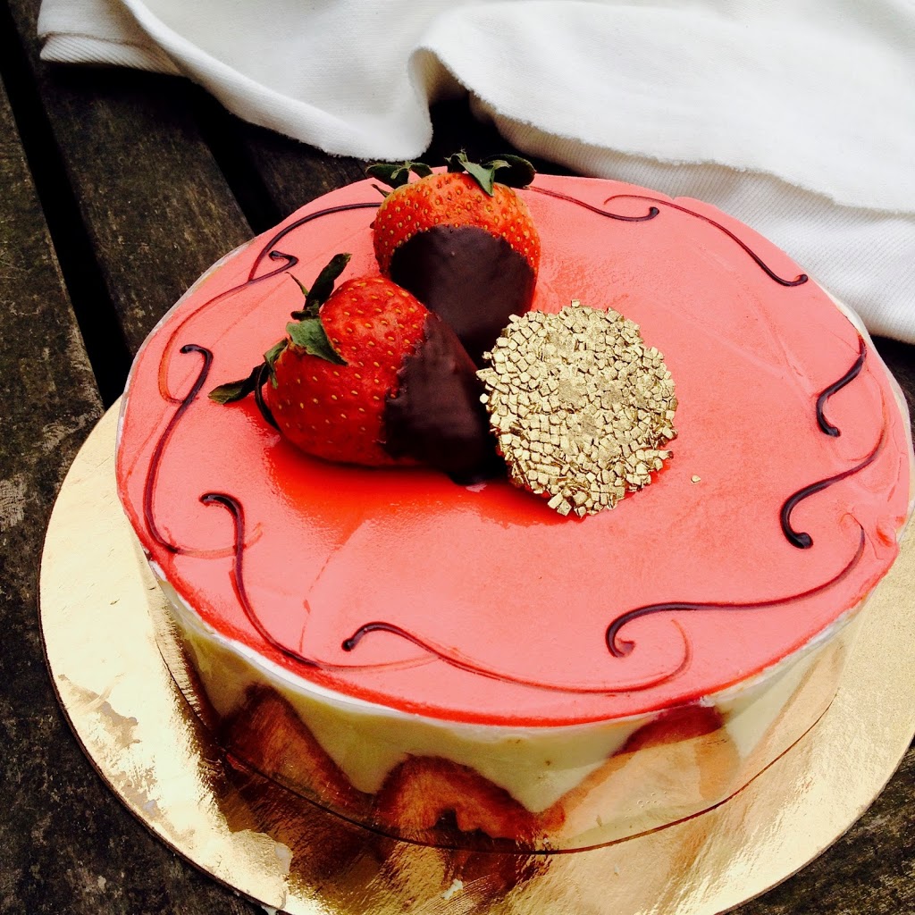 Patisserie Dolce Sapore | 10494 Boulevard Perras, Montréal, QC H1C 2H7, Canada | Phone: (514) 678-1571