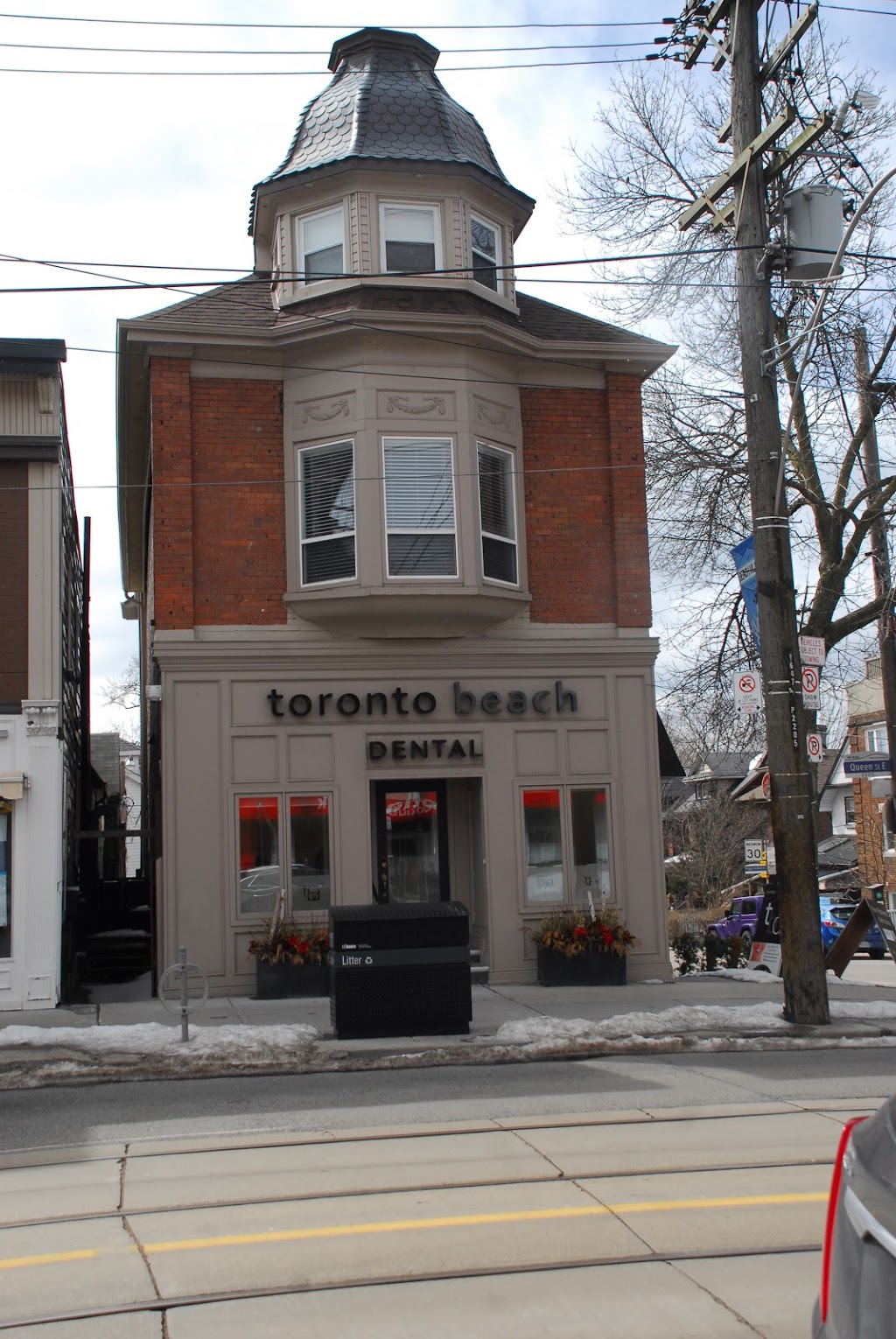 Toronto Beach Dental | 2205 Queen St E, Toronto, ON M4E 1E8, Canada | Phone: (416) 699-0501
