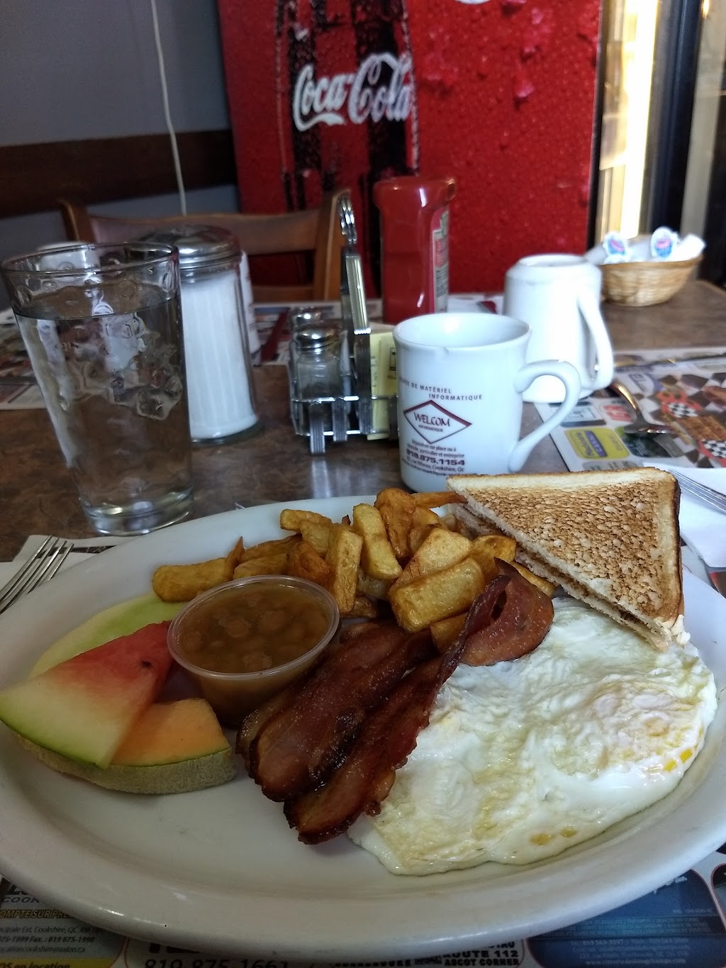 Resto 108 | 444 QC-108, Cookshire-Eaton, QC J0B 1M0, Canada | Phone: (819) 875-1043