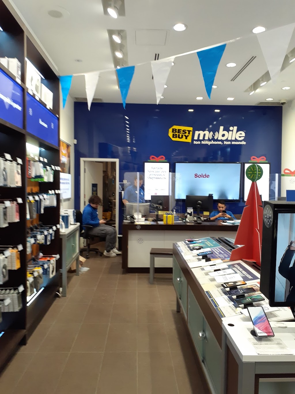 Best Buy Mobile | 7275 R. Sherbrooke E Unit 121, Montréal, QC H1N 1E9, Canada | Phone: (514) 798-0415