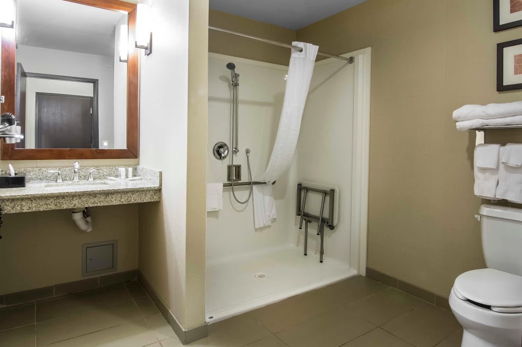 Comfort Suites Saskatoon | 203 Bill Hunter Ave, Saskatoon, SK S7R 1E3, Canada | Phone: (306) 955-6565