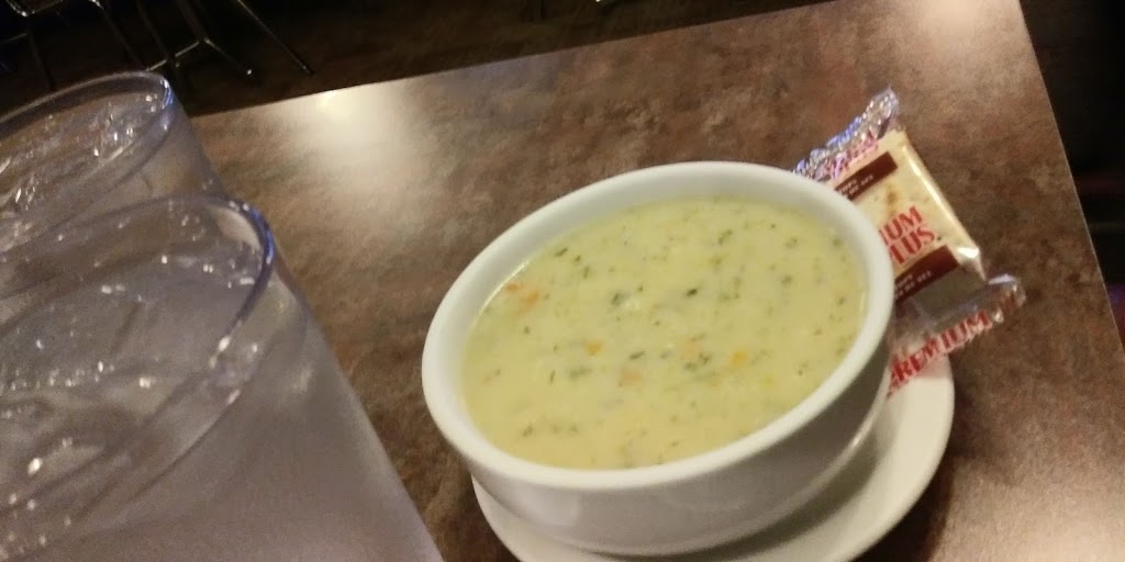Uncle Jakes Restaurant | 32 Provincial Trunk Hwy 12, Steinbach, MB R0A 0C0, Canada | Phone: (204) 326-6610