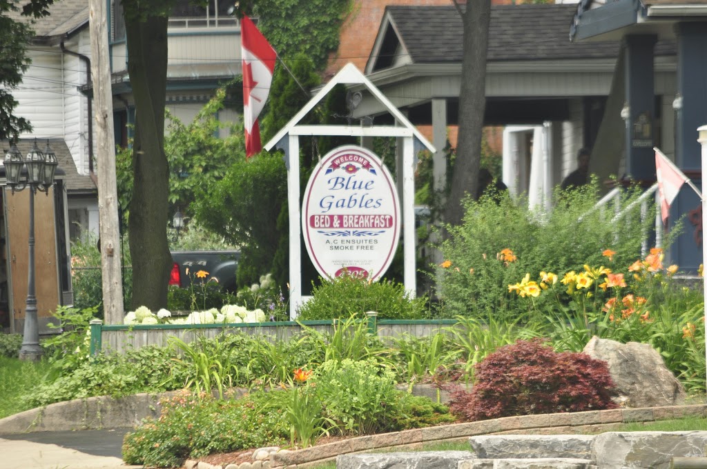 Blue Gables B&B | 4305 Simcoe St, Niagara Falls, ON L2E 1T5, Canada | Phone: (647) 865-5575