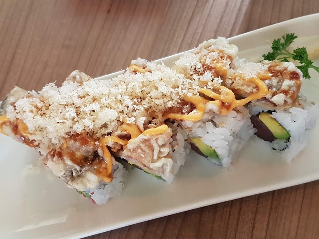 Maki Zushi | 15 Ringwood Dr, Whitchurch-Stouffville, ON L4A 8C1, Canada | Phone: (905) 591-2646