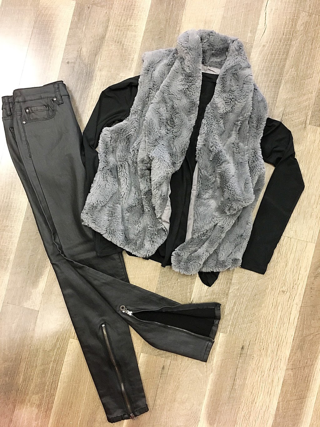 Diverse Boutique | 101-31 Fairview Blvd, St. Albert, AB T8N 3M5, Canada | Phone: (587) 290-2029