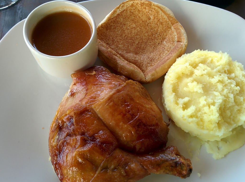 Rôtisserie St-Hubert | 2000 Rue de lInterlude, Québec, QC G3K 0R6, Canada | Phone: (418) 694-1234