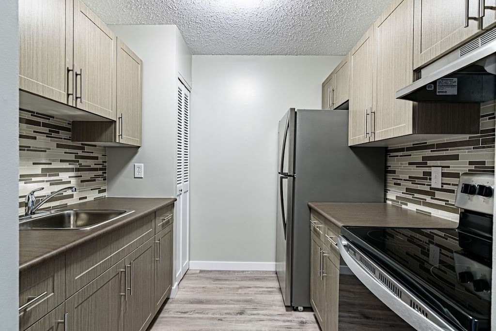 Redfern Gardens | 437 Hamilton Ave, Winnipeg, MB R2Y 2C6, Canada | Phone: (204) 888-8540