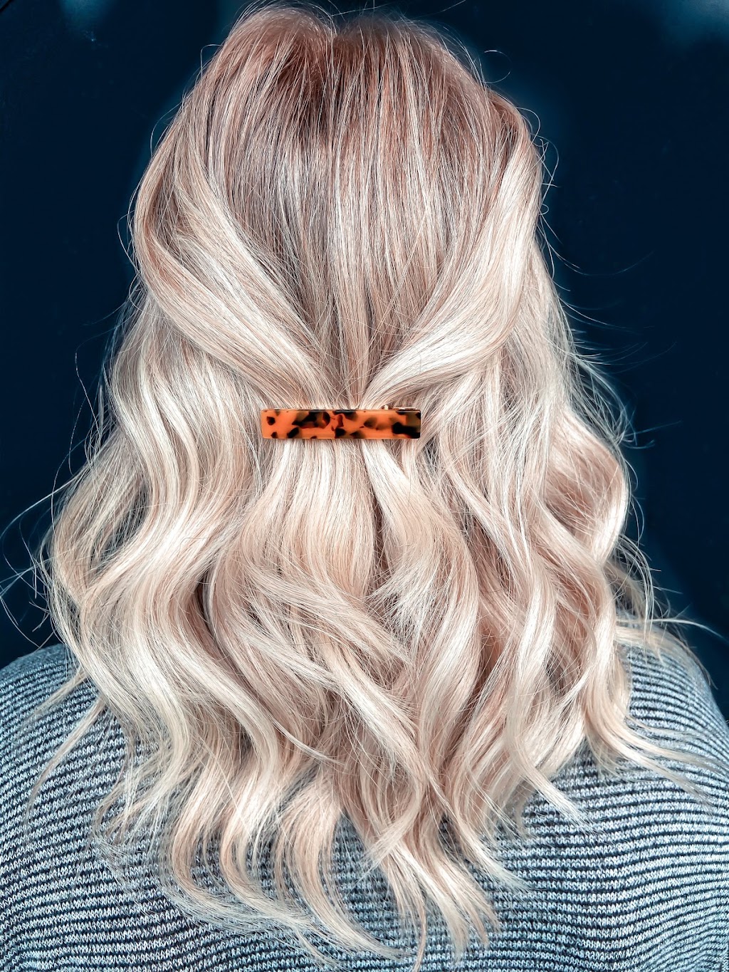 Aura Hair Boutique | 5800 Turner Rd #403, Nanaimo, BC V9T 6J4, Canada | Phone: (250) 751-8809