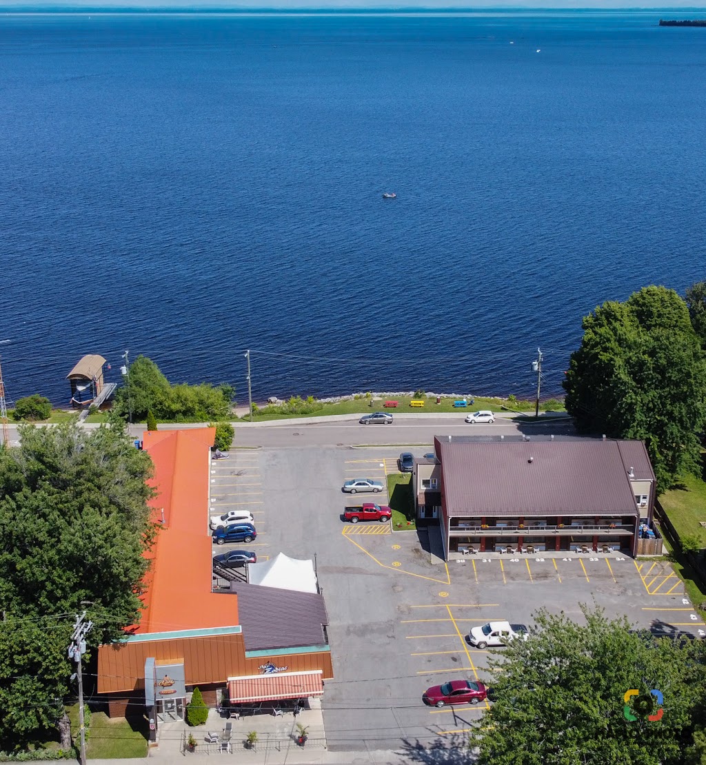 Motel Castille | 560 Bd Saint-Joseph, Roberval, QC G8H 2K6, Canada | Phone: (418) 275-0771