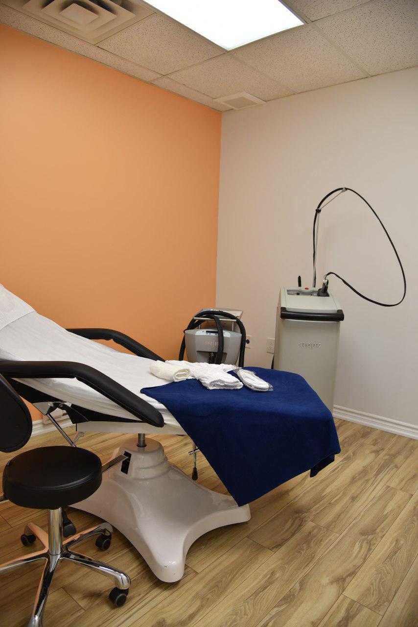 North York Cosmetic Clinic | 80 Finch Ave W, North York, ON M2N 2H4, Canada | Phone: (647) 358-9622