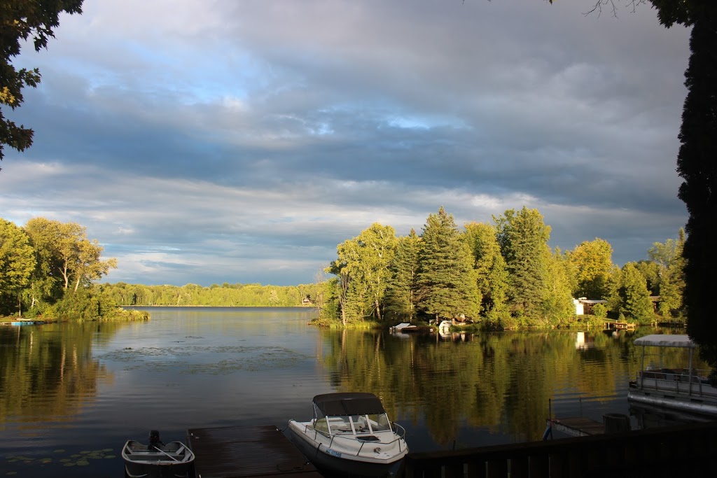 Caygeon Cove Resort | 12 Fire Rte 122, Bobcaygeon, ON K0M 1A0, Canada | Phone: (705) 738-2744