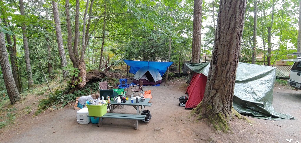 Westwood Lake R V Camping & Cabins | 380 Westwood Road, Nanaimo, BC V9R 6S5, Canada | Phone: (250) 753-3922