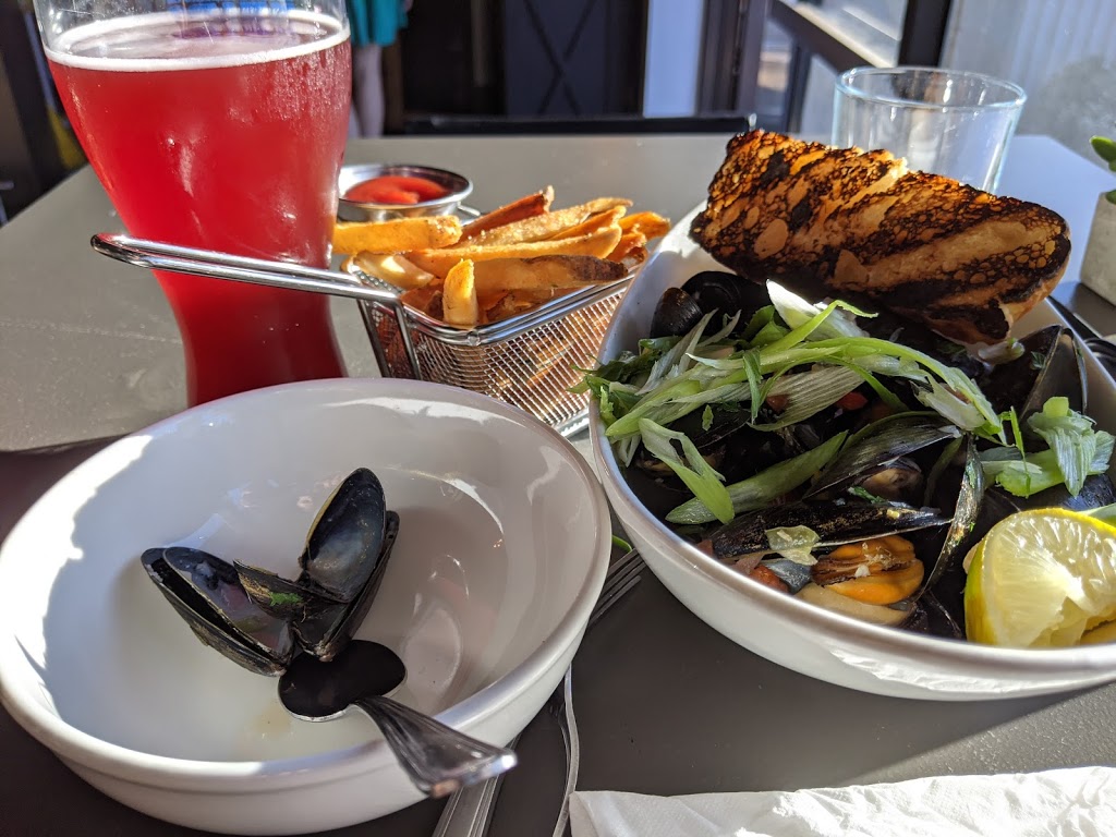 Tug Eatery | 407 Swift St Unit 100, Victoria, BC V8W 1V4, Canada | Phone: (250) 385-4616