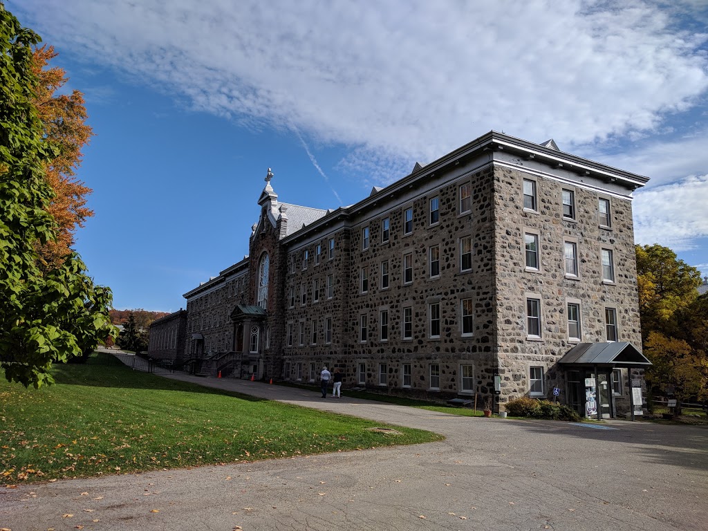 Auberge de lAbbaye dOka | 1600 Chemin dOka, Oka, QC J0N 1E0, Canada | Phone: (450) 415-0651