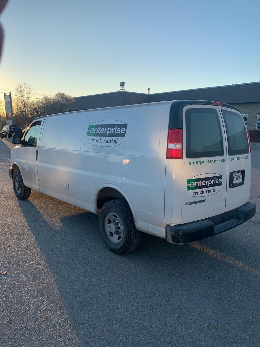 Kassee Logistics | 808 Courtland Ave E #7, Kitchener, ON N2C 1K3, Canada | Phone: (289) 552-7733