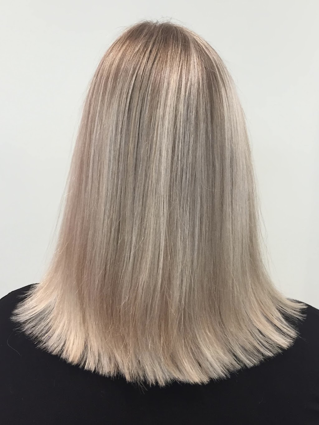 Bloom Hair & Nail Salon | 1160 Upper Paradise Rd Unit #2, Hamilton, ON L9B 2N9, Canada | Phone: (905) 318-7188