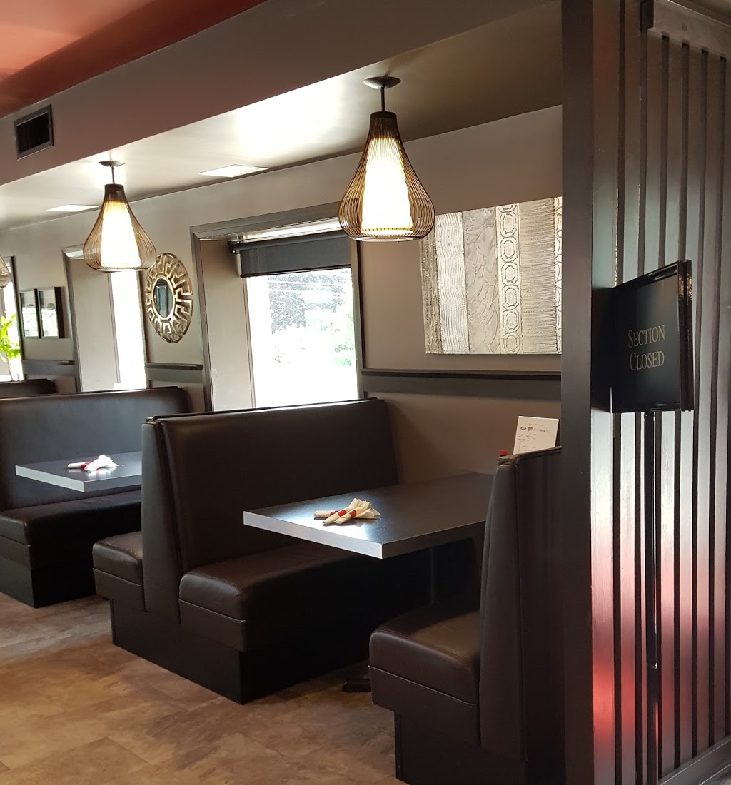 Hoys Of Simcoe Restaurant | 71 Queensway East, Simcoe, ON N3Y 4L8, Canada | Phone: (519) 426-1936