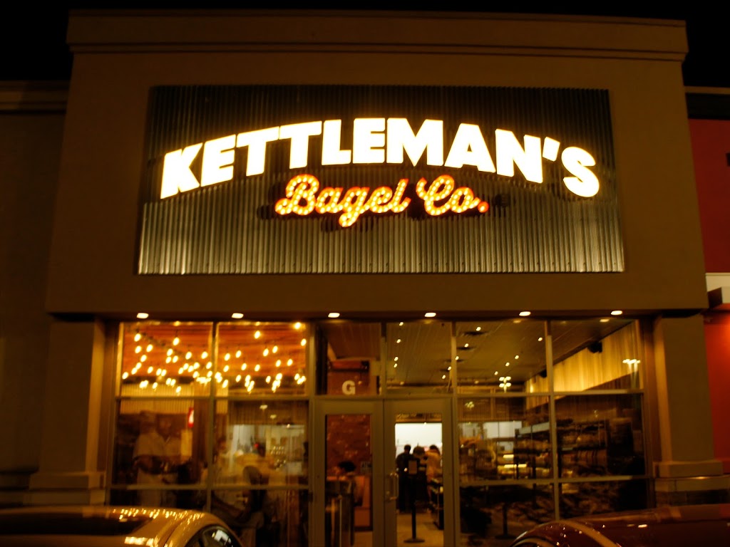 Kettlemans Bagel Co. | 1365 Woodroffe Ave, Nepean, ON K2G 1V7, Canada | Phone: (613) 422-6624