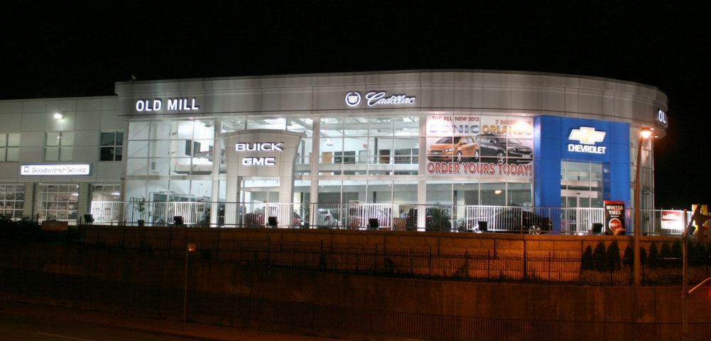 Old Mill Cadillac Chevrolet Buick GMC Ltd. | 2595 St Clair Ave W, Toronto, ON M6N 4Z5, Canada | Phone: (416) 766-2443