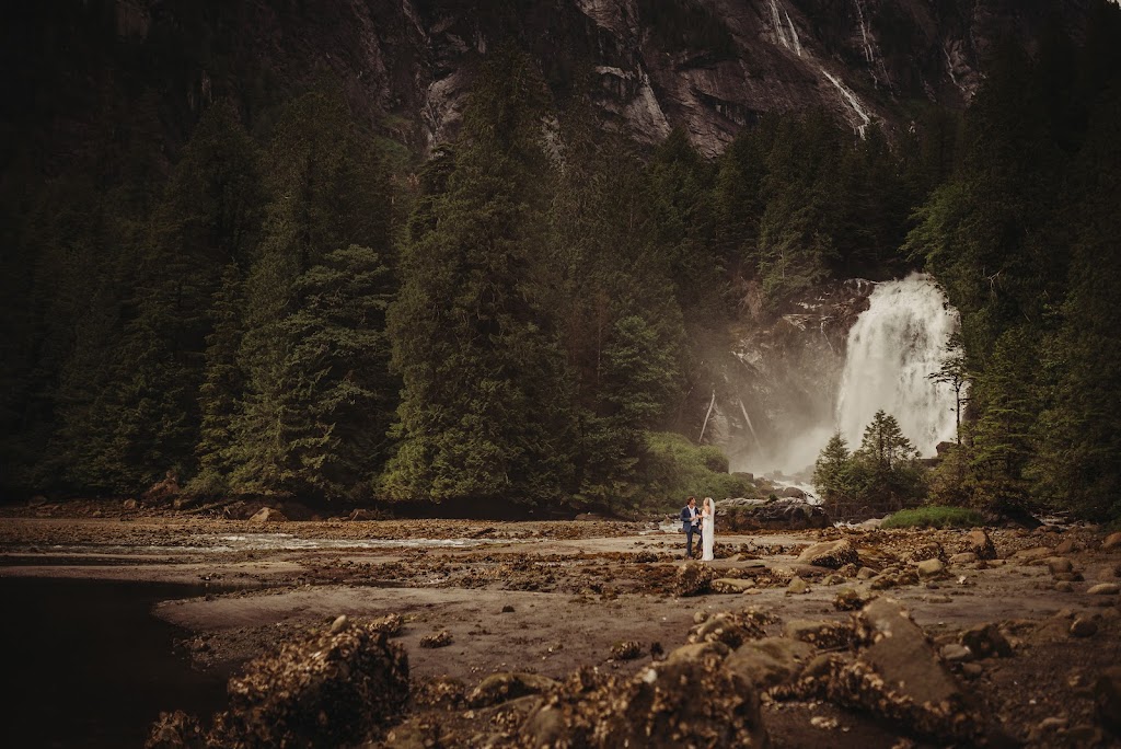 A Timmins Photography | 8540 Lory Rd, Black Creek, BC V9J 1B8, Canada | Phone: (250) 207-9876