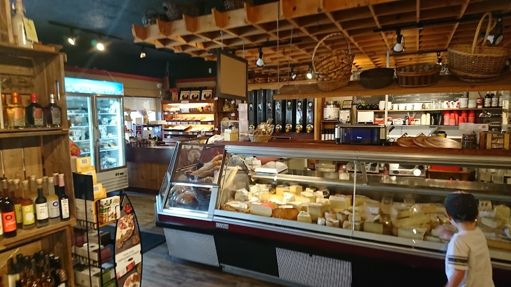 Charcuterie Jacques-Cartier | 283 Rue Jacques-Cartier, Salaberry-de-Valleyfield, QC J6T 4S9, Canada | Phone: (450) 371-5393