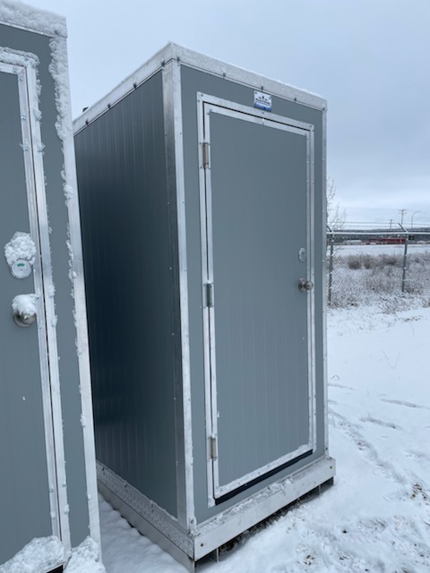 Deluxe Portable | 6302 34 Ave, Drayton Valley, AB T7A 1S1, Canada | Phone: (780) 621-1903