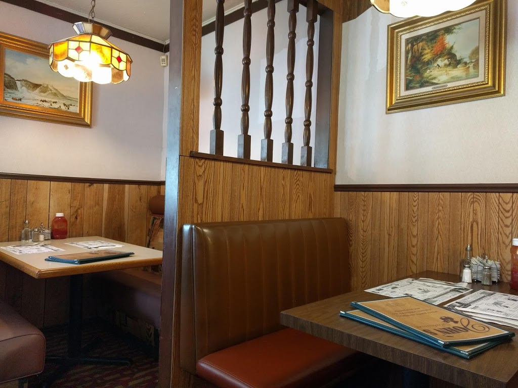 Johns Restaurant | 6535 Regional Rd 57, Niagara Falls, ON L2J 1B2, Canada | Phone: (905) 356-3885