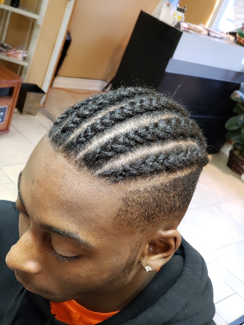 Cuts by XAVIER @ K&L Hair Design & BARBER | 36 Charing Cross St, Brantford, ON N3R 5J9, Canada | Phone: (519) 755-6262