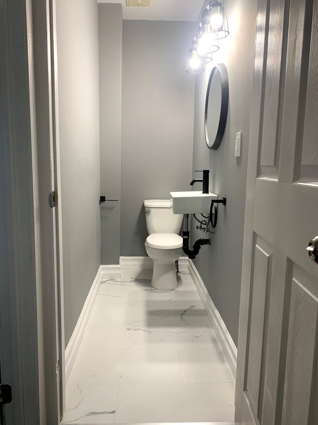 N&L Demo and renovation | 1212 Gloucester Square, Pickering, ON L1V 3P6, Canada | Phone: (647) 220-7212