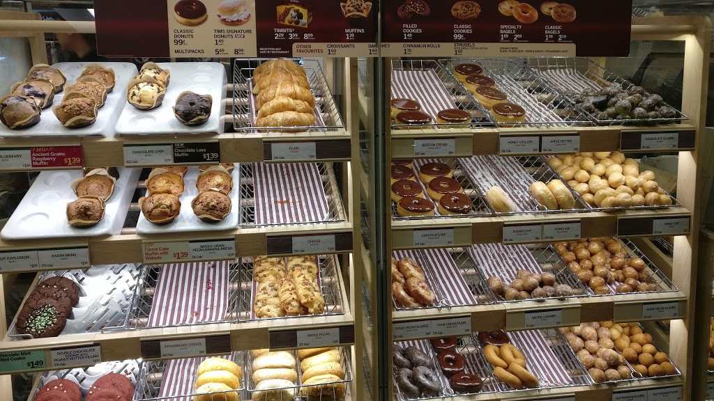 Tim Hortons | 30 Eglinton Ave W Unit C14, Mississauga, ON L5R 3E7, Canada | Phone: (905) 712-0202