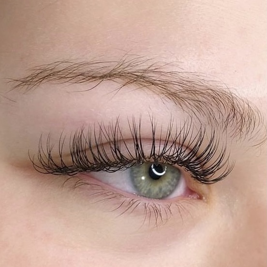 Carlenes Lashes | 64 Huntington Crescent, Courtice, ON L1E 3C7, Canada | Phone: (905) 439-2522