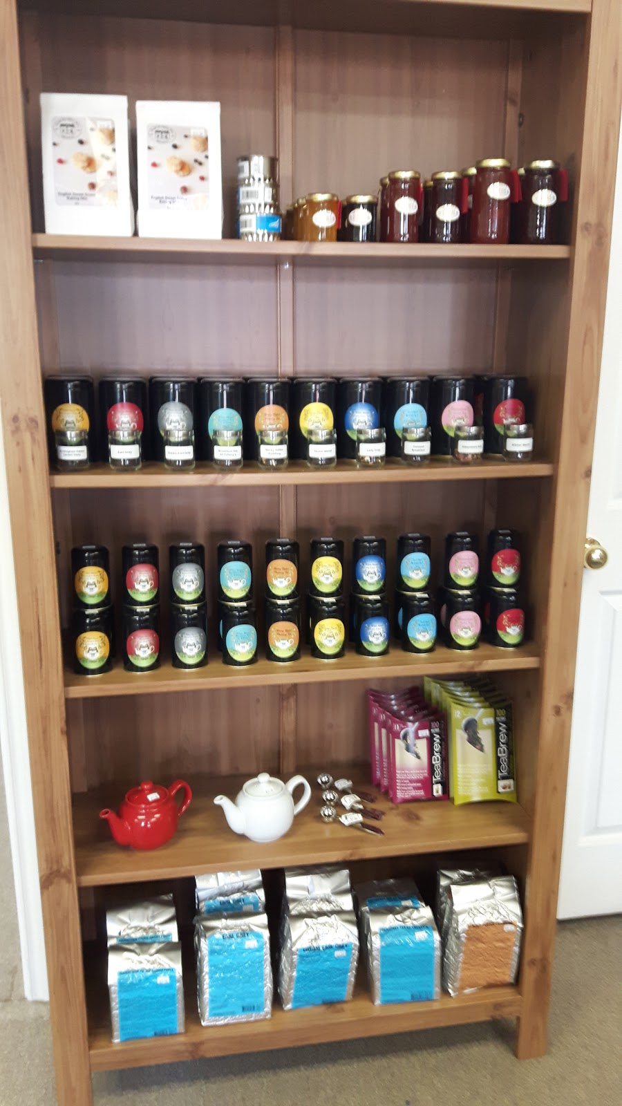 Leylands Fine British Foods | 318 Dundas St E, Waterdown, ON L0R 2H0, Canada | Phone: (905) 690-9539