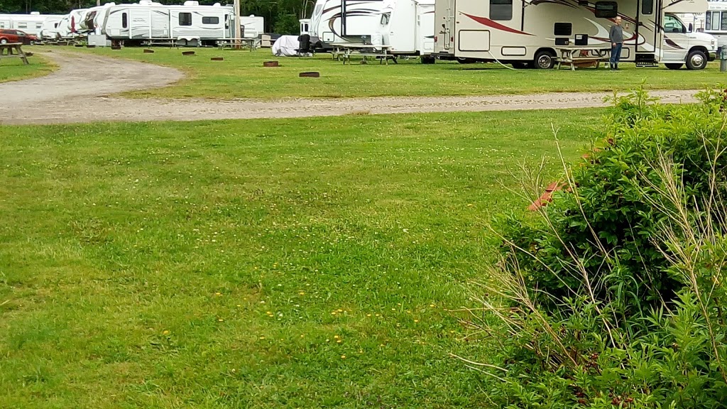 Land of Evangeline Camping Resort | 84 Evangeline Beach Rd, Grand Pré, NS B0P 1M0, Canada | Phone: (902) 542-5309