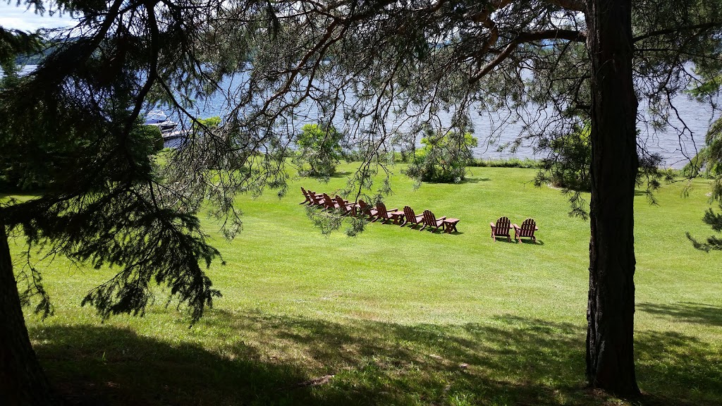 Les Victorines du lac | 1886 QC-161, Frontenac, QC G6B 2S1, Canada | Phone: (819) 583-6904