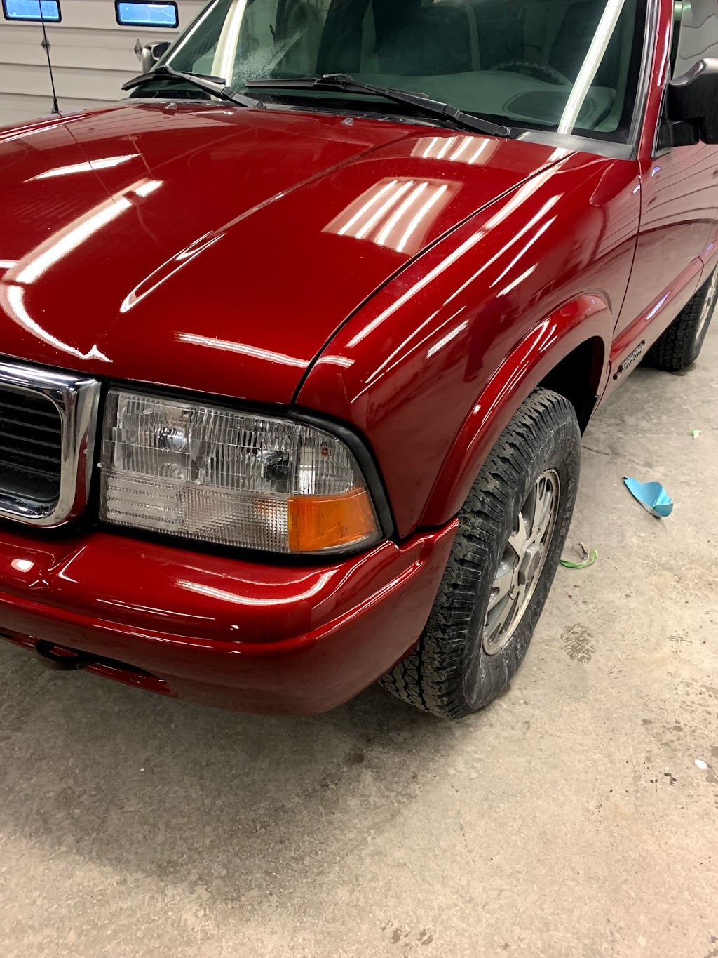 Natanya Auto Body | 27 Guardsman Rd, Thornhill, ON L3T 6L2, Canada | Phone: (905) 881-0220