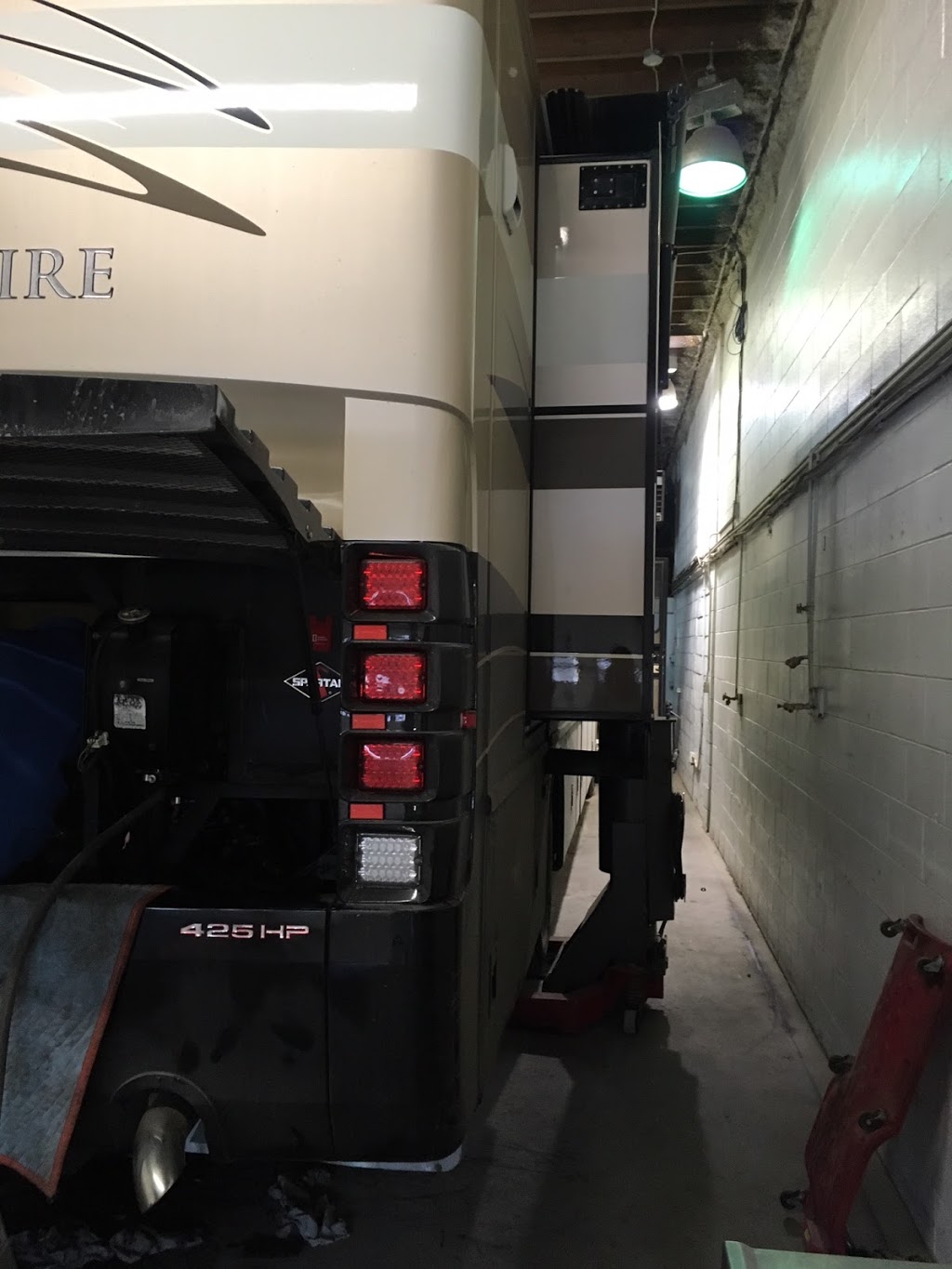 Alberta Auto & Truck Repair Inc | 4150 14a St SE, Calgary, AB T2G 3L3, Canada | Phone: (403) 543-1000