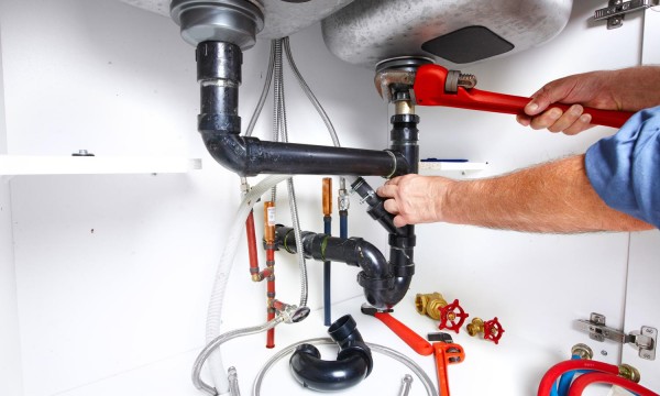 Plumbing & Drain Cleaning Services ( Any Clogged Toilet/Sink/Mai | 41 Starfire Dr, Scarborough, ON M1C 5K1, Canada | Phone: (647) 548-8040
