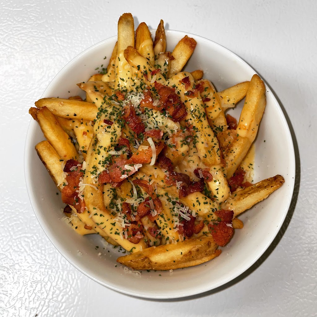 Tiya Kuys Bar and Resto | Highway 39, Service Rd, Midale, SK S0C 1S0, Canada | Phone: (306) 458-2266