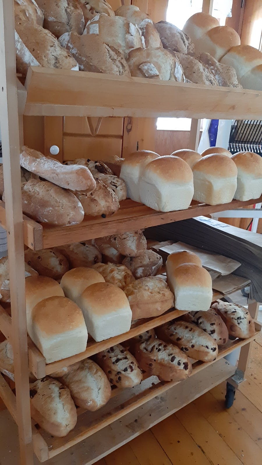La Croisée des Pains | 1688 Principale, Chambord, QC G0W 1G0, Canada | Phone: (418) 951-0467