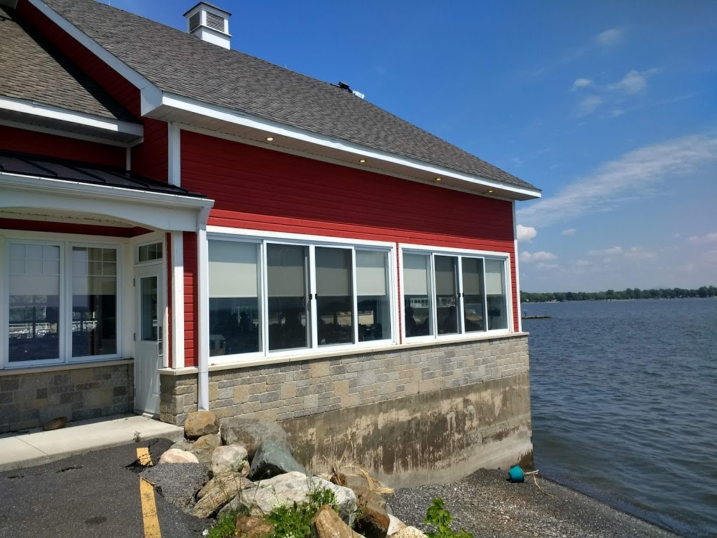 Restaurant La Marina | 260 Avenue de Venise O, Venise-en-Québec, QC J0J 2K0, Canada | Phone: (450) 244-5560
