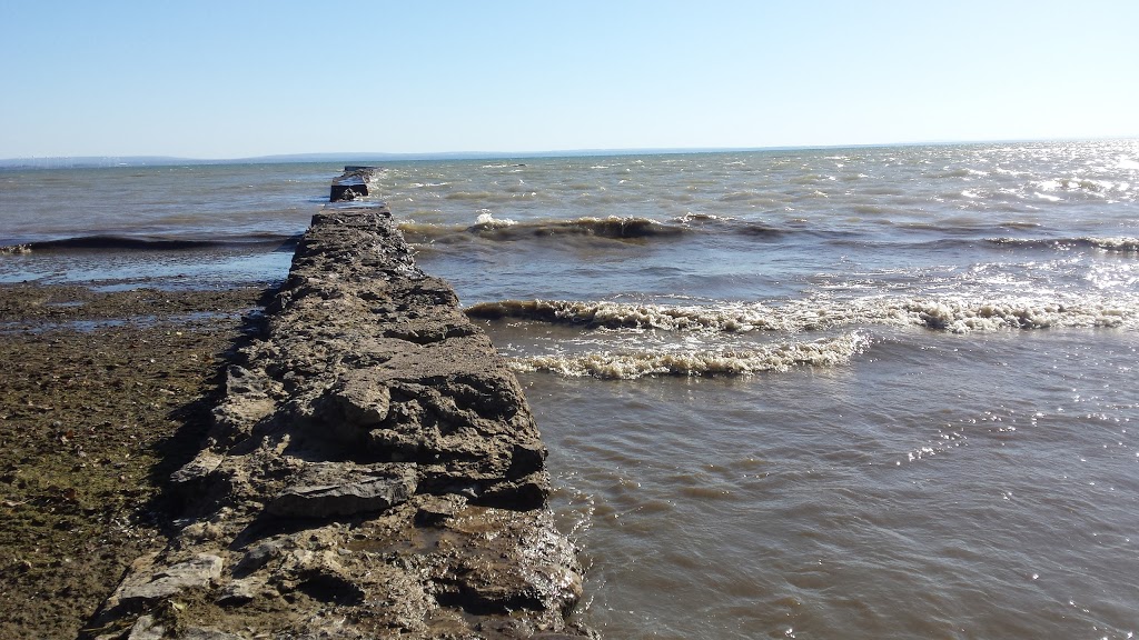 Waverly Beach Park | 271 Helena St, Fort Erie, ON L2A 5Z7, Canada