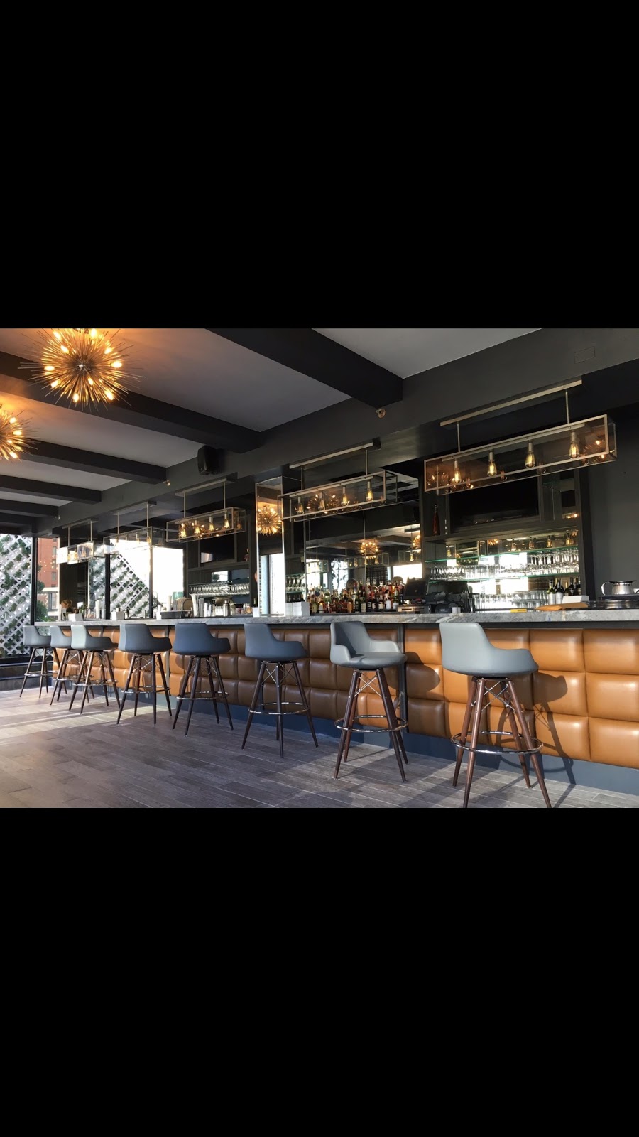 sohoConcept | 380 Courtneypark Dr E #A, Mississauga, ON L5T 2S5, Canada | Phone: (905) 565-0077