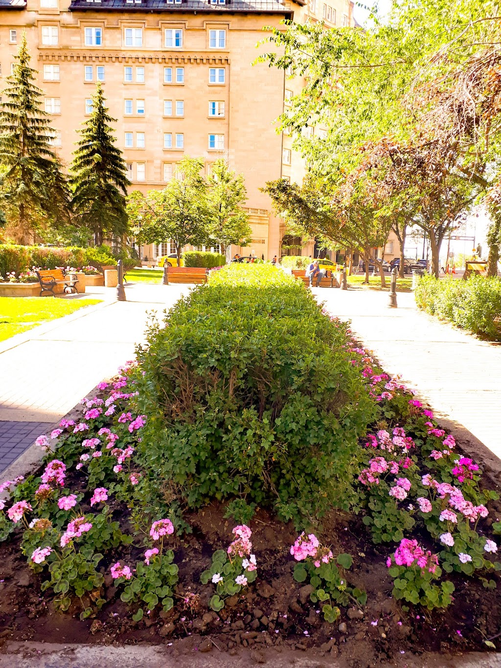 Frank Oliver Park | 6166 100 St NW, Edmonton, AB T5J 2W8, Canada