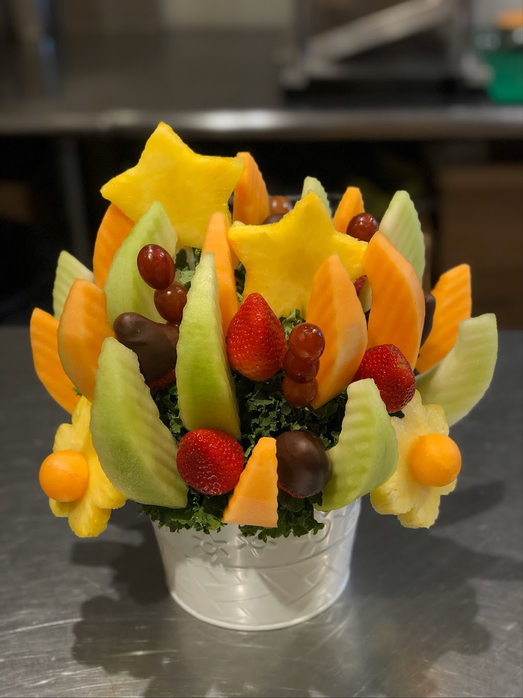 Edible Arrangements | 9019 Bayview Ave Unit 21, Richmond Hill, ON L4B 1Y3, Canada | Phone: (905) 731-7316