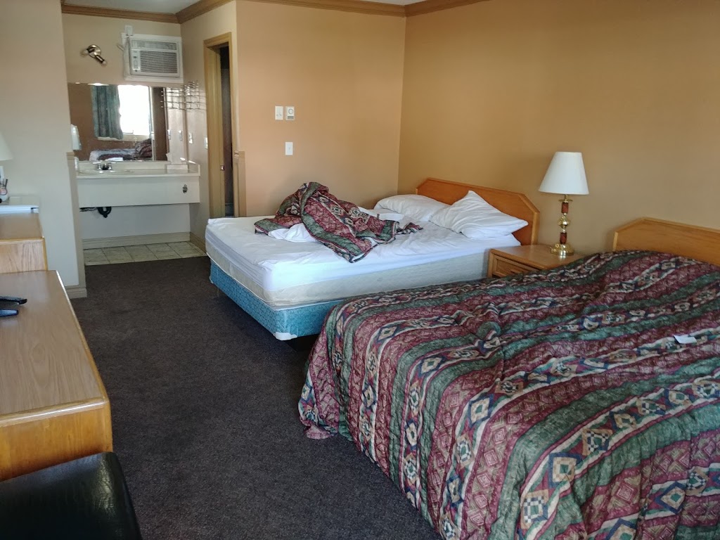 Rainbow Motor Inn | 45620 Yale Rd, Chilliwack, BC V2P 2N2, Canada | Phone: (604) 792-6412